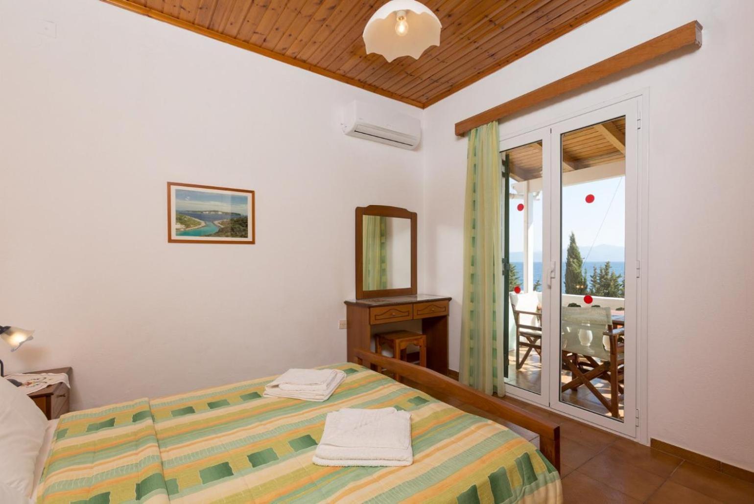 Dolphin Villa 1 Porto Ozias Buitenkant foto