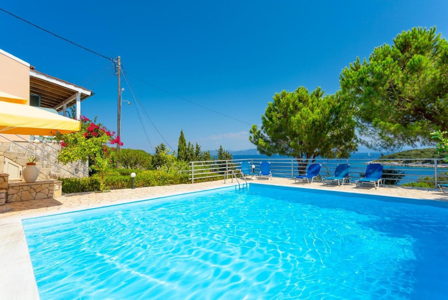 Dolphin Villa 1 Porto Ozias Buitenkant foto